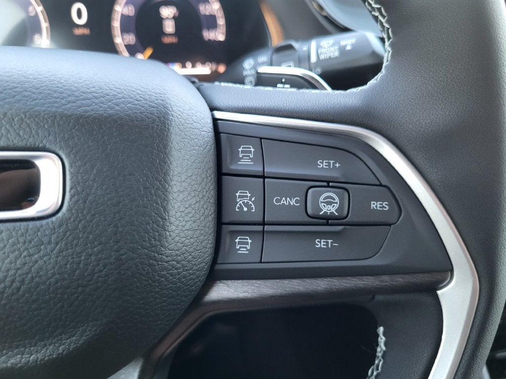 2027 Jeep Grand Cherokee GRAND CHEROKEE L LAREDO ALTITUDE 4X4