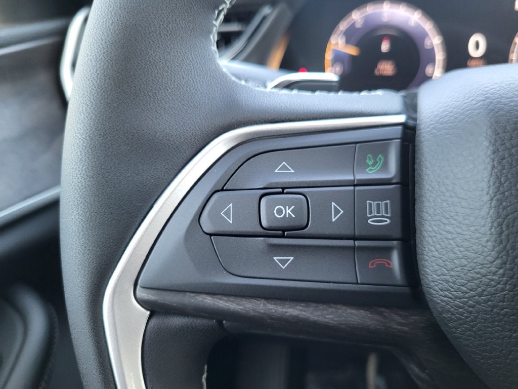 2027 Jeep Grand Cherokee GRAND CHEROKEE L LAREDO ALTITUDE 4X4