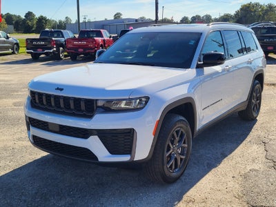 2027 Jeep Grand Cherokee GRAND CHEROKEE L LAREDO ALTITUDE 4X4