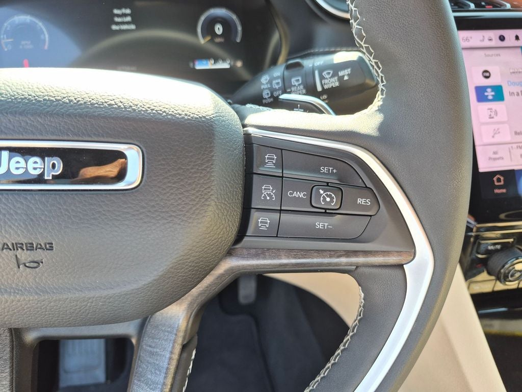 2025 Jeep Grand Cherokee L Limited 4x4