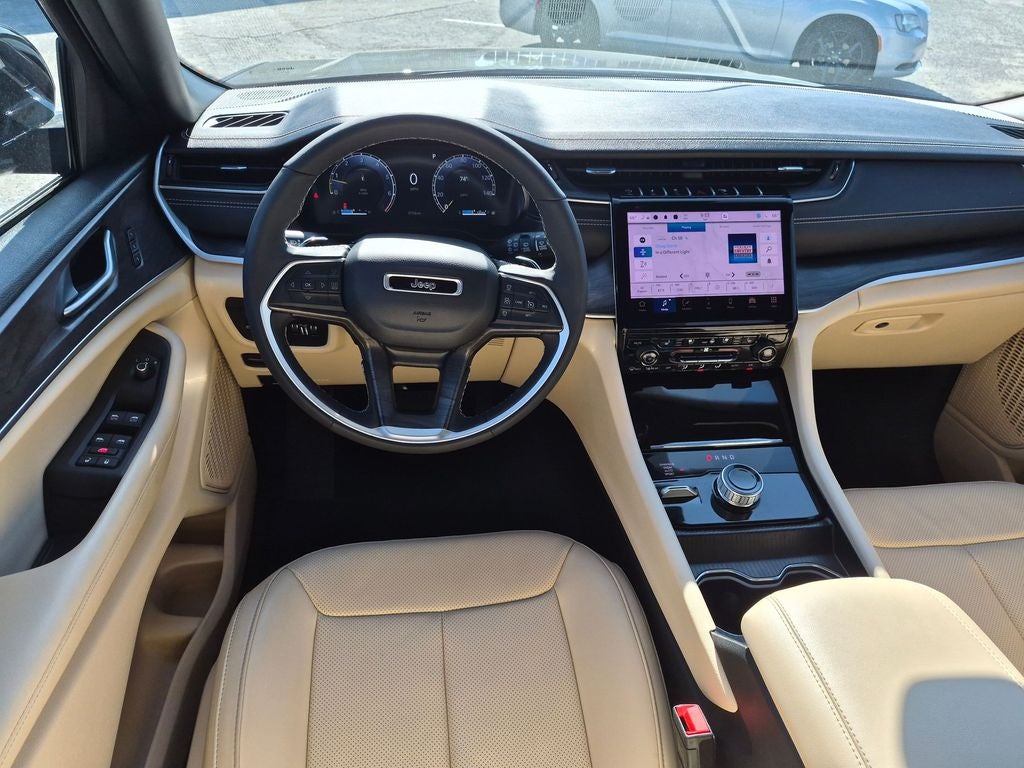 2025 Jeep Grand Cherokee L Limited 4x4