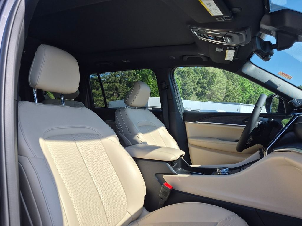 2025 Jeep Grand Cherokee L Limited 4x4