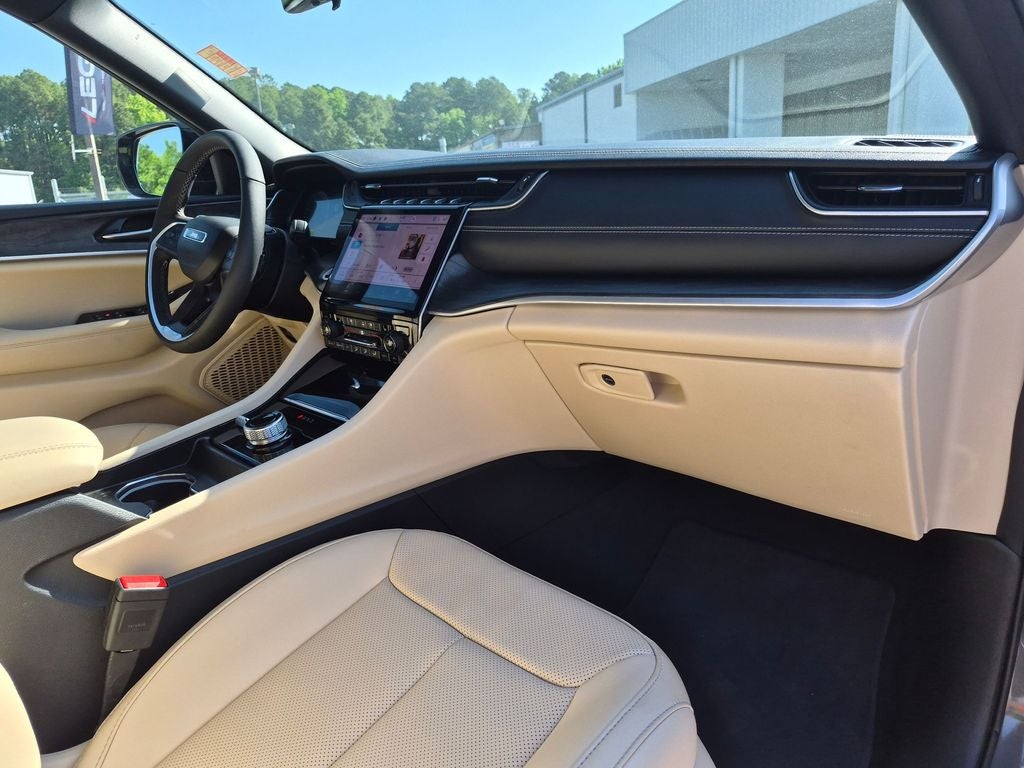 2025 Jeep Grand Cherokee L Limited 4x4