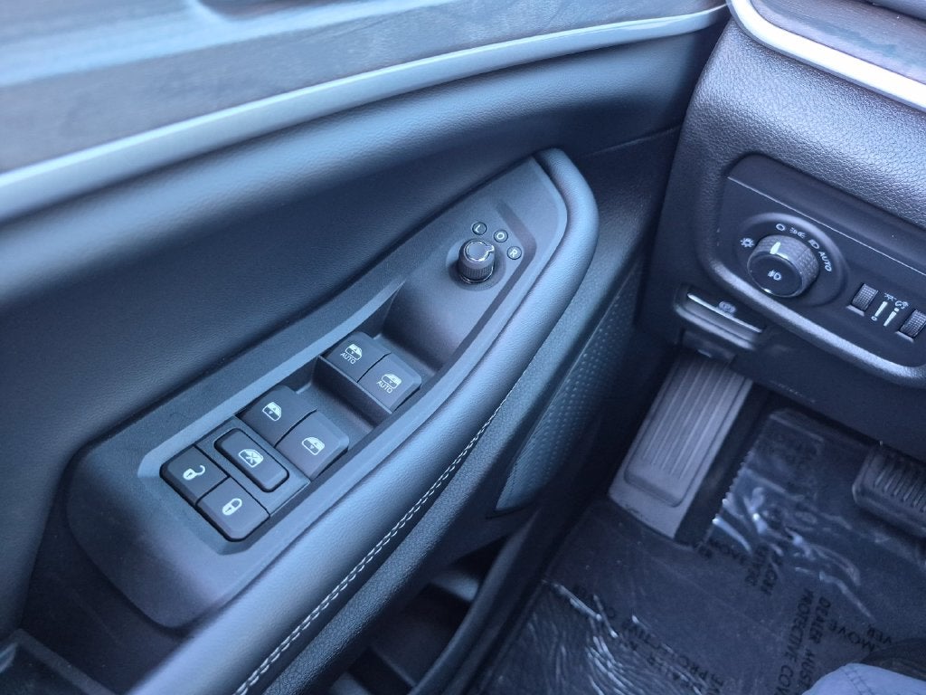 2027 Jeep Grand Cherokee GRAND CHEROKEE L LIMITED 4X4
