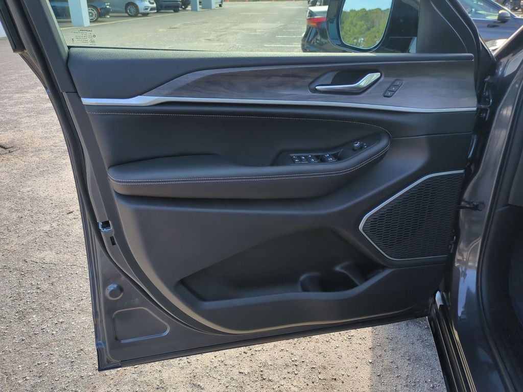 2026 Jeep Grand Cherokee GRAND CHEROKEE L LIMITED RESERVE 4X4