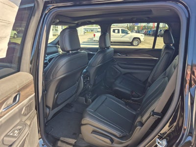 2027 Jeep Grand Cherokee GRAND CHEROKEE L LIMITED 4X4