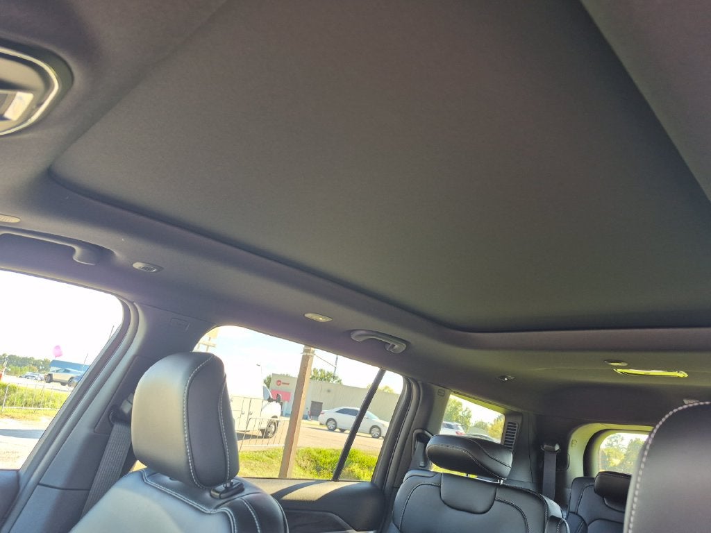 2027 Jeep Grand Cherokee GRAND CHEROKEE L LIMITED 4X4