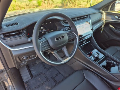 2027 Jeep Grand Cherokee GRAND CHEROKEE L LIMITED 4X4