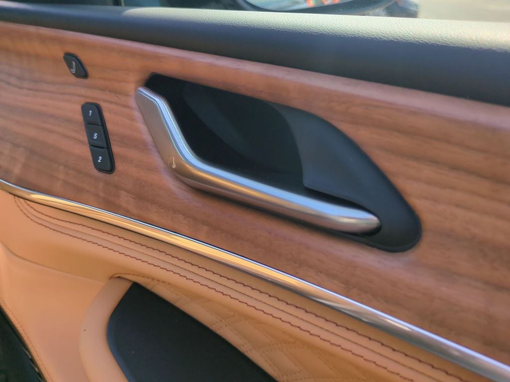 2026 Jeep Grand Cherokee GRAND CHEROKEE L SUMMIT 4X4