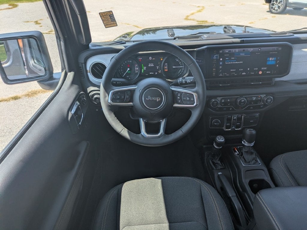 2025 Jeep Wrangler Sahara 4xe