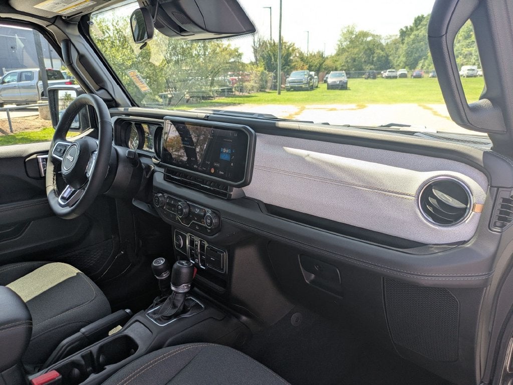 2025 Jeep Wrangler Sahara 4xe