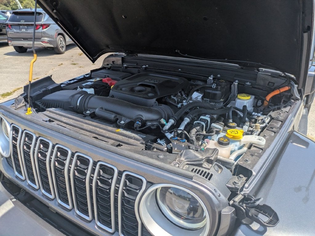 2025 Jeep Wrangler Sahara 4xe