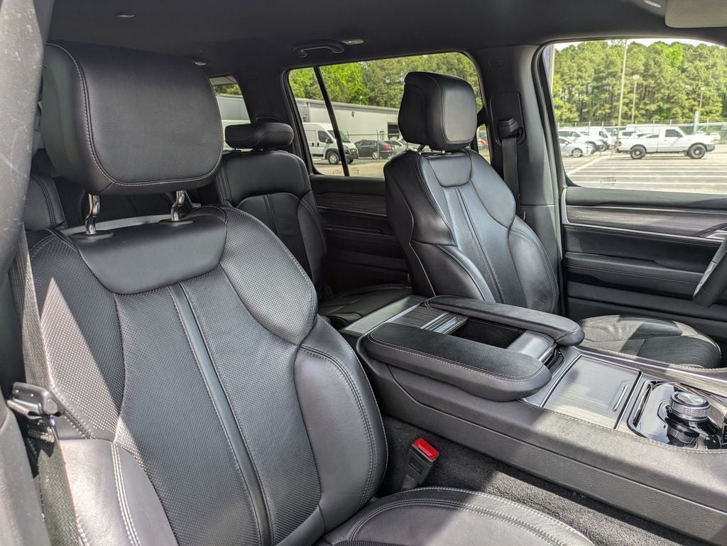 2024 Jeep Wagoneer L Series II 4x2