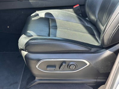 2024 Jeep Wagoneer L Base