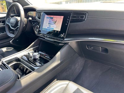 2024 Jeep Wagoneer L Base