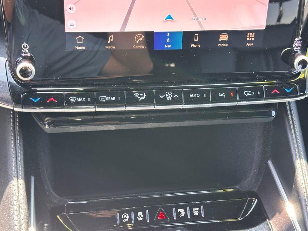 2024 Jeep Wagoneer L Base