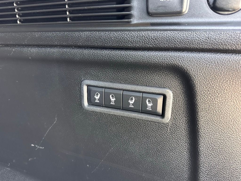 2024 Jeep Wagoneer L Base