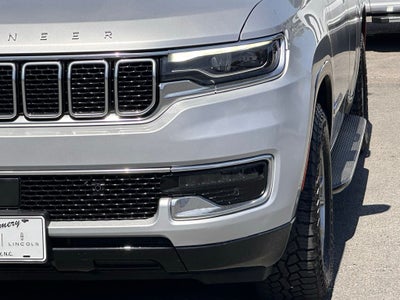 2024 Jeep Wagoneer L Base