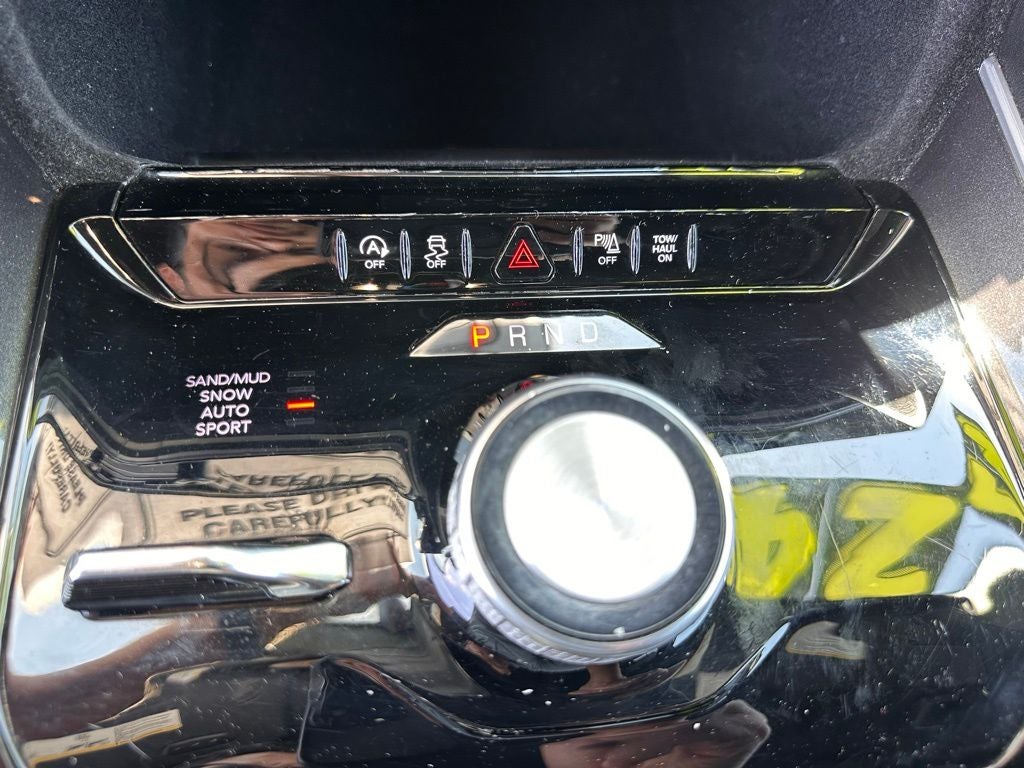 2024 Jeep Wagoneer L Base
