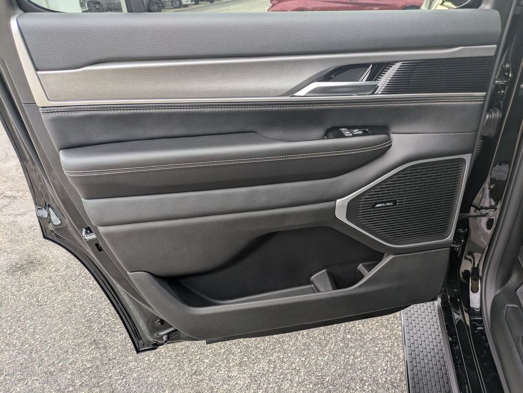 2026 Jeep Grand Wagoneer GRAND WAGONEER 4X2