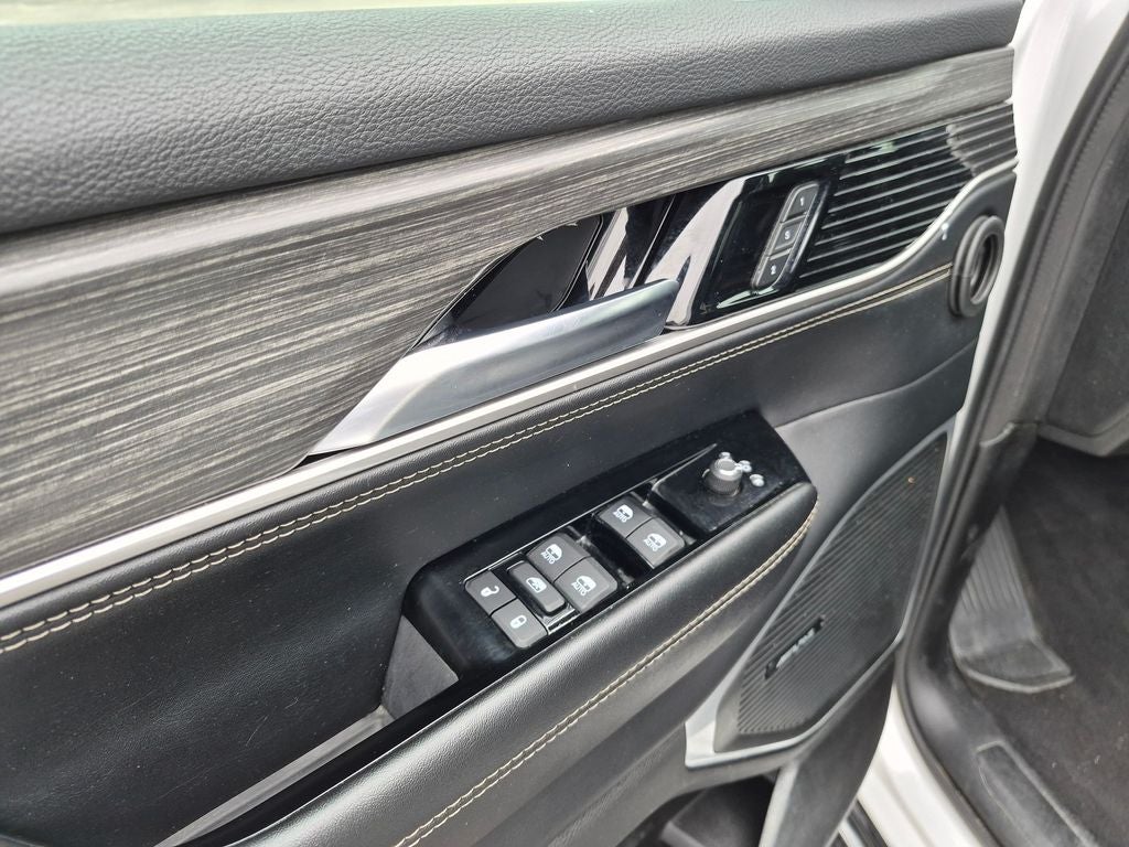 2024 Jeep Wagoneer Series II 4x2