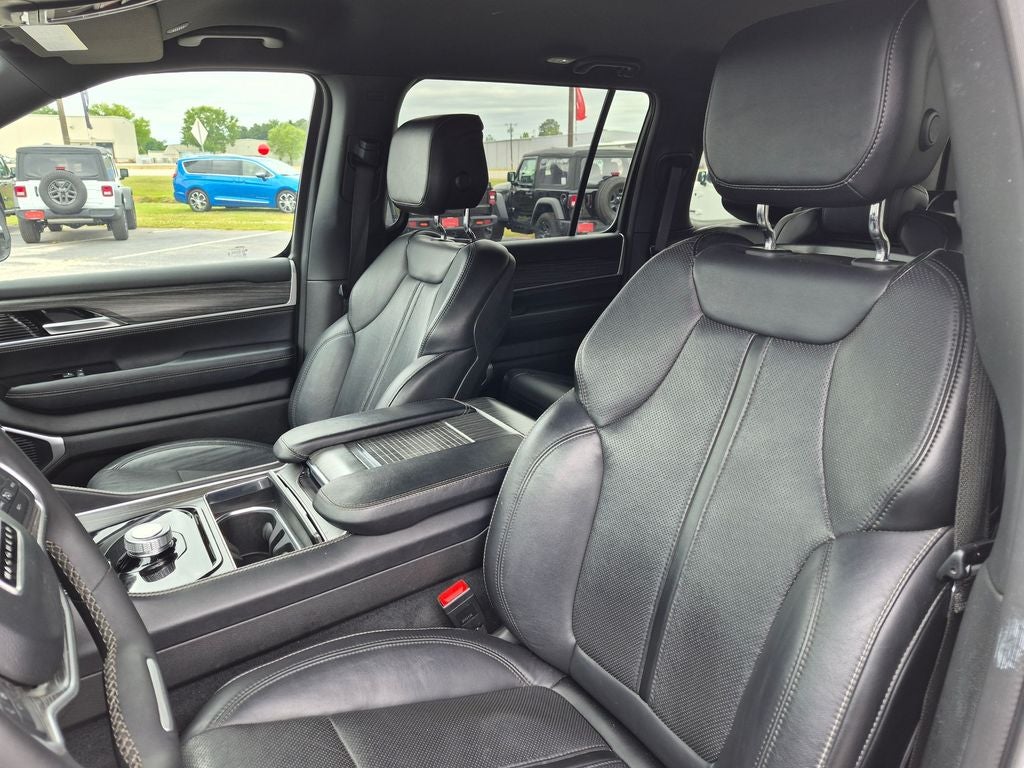 2024 Jeep Wagoneer Series II 4x2