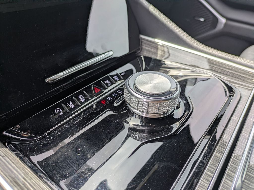 2022 Jeep Wagoneer Series II 4x2