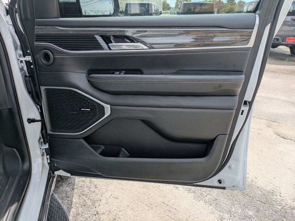 2022 Jeep Wagoneer Series II 4x2