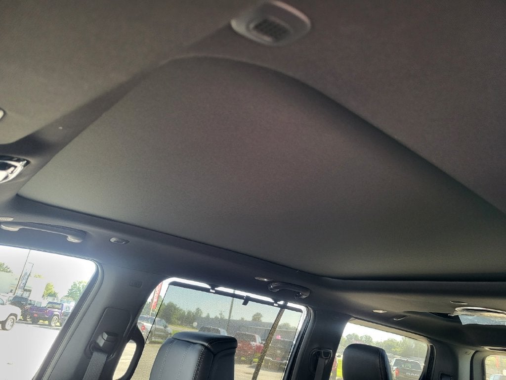 2026 Jeep Grand Wagoneer GRAND WAGONEER SUMMIT OBSIDIAN 4X4