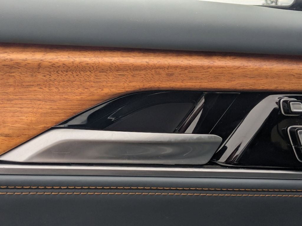 2024 Jeep Grand Wagoneer Series III