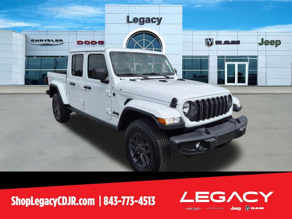 2025 Jeep Gladiator Nighthawk Auto's photo