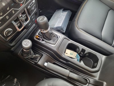 2026 Jeep Gladiator GLADIATOR SAHARA 4X4