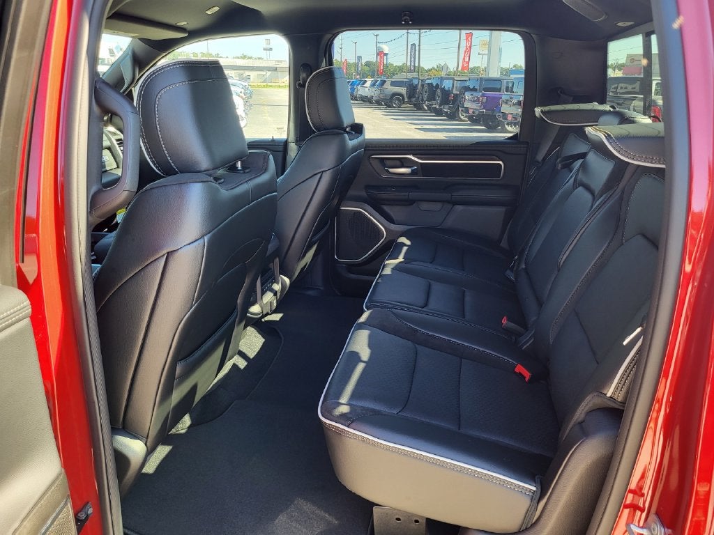 2026 RAM Ram 1500 RAM 1500 LARAMIE CREW CAB 4X2 5'7' BOX
