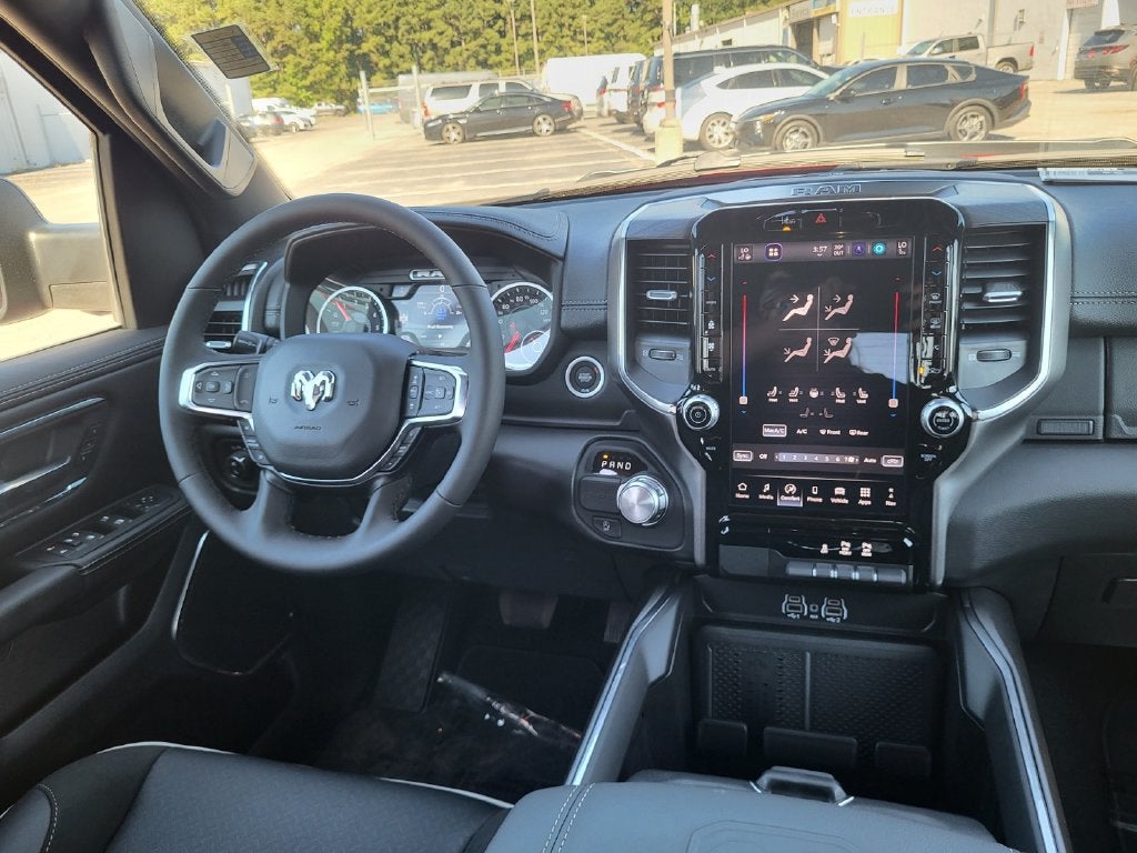 2026 RAM Ram 1500 RAM 1500 LARAMIE CREW CAB 4X2 5'7' BOX
