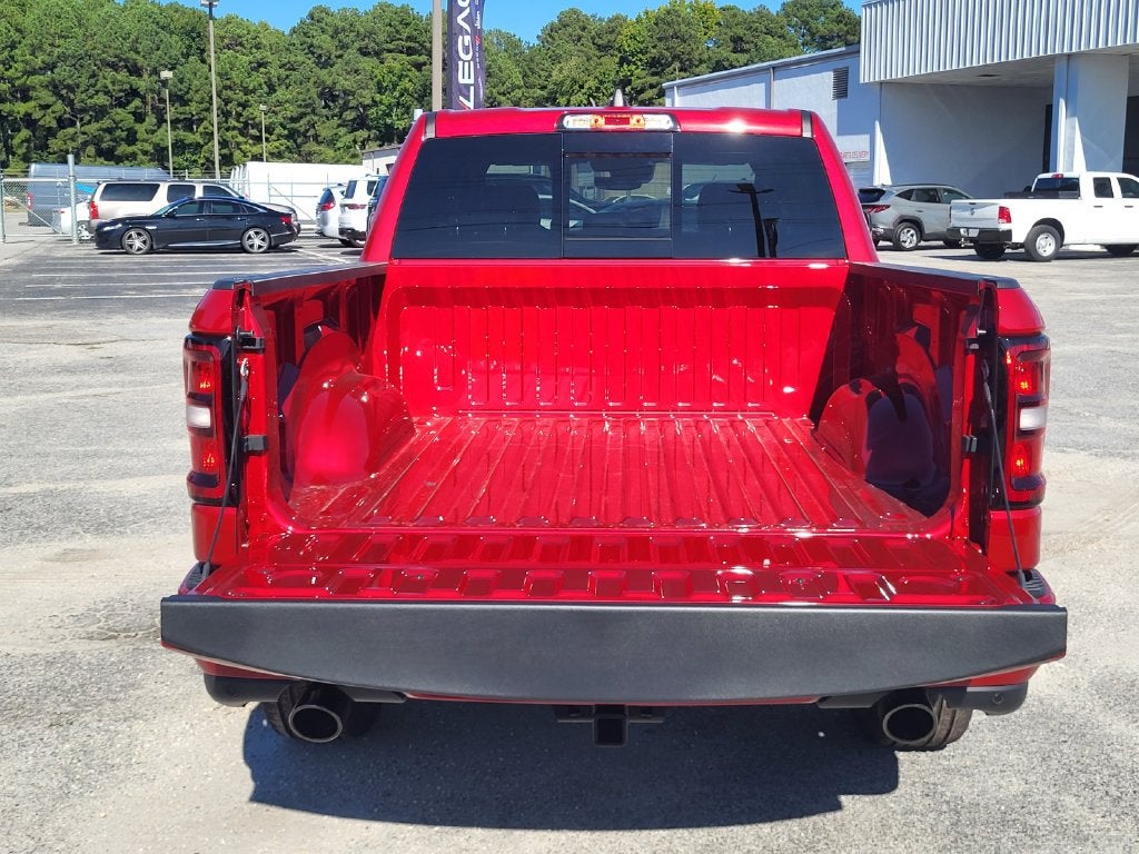 2026 RAM Ram 1500 RAM 1500 LARAMIE CREW CAB 4X2 5'7' BOX