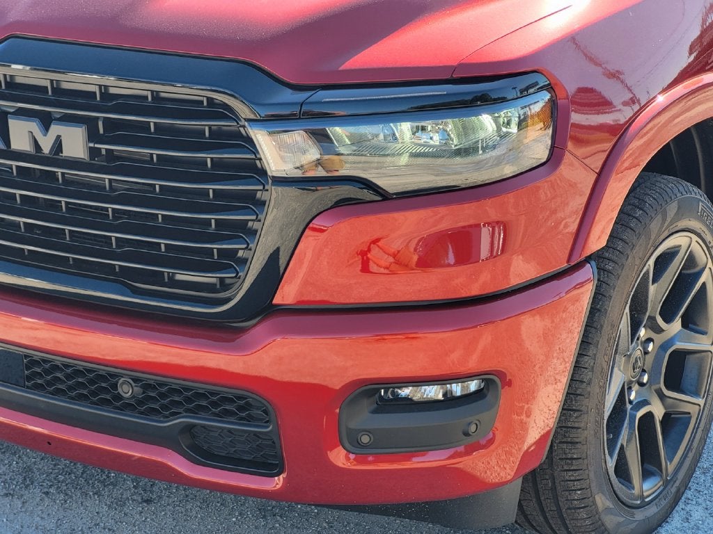 2026 RAM Ram 1500 RAM 1500 LARAMIE CREW CAB 4X2 5'7' BOX