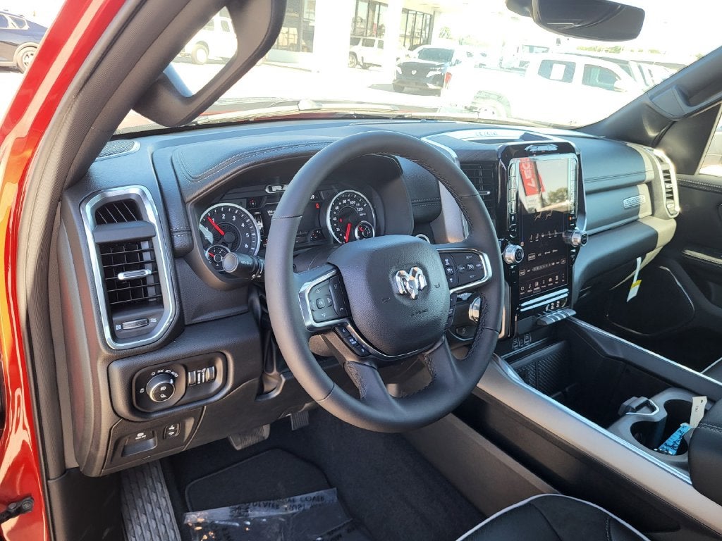 2026 RAM Ram 1500 RAM 1500 LARAMIE CREW CAB 4X2 5'7' BOX