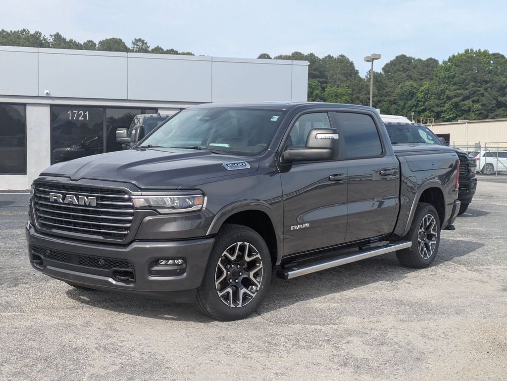 2026 RAM Ram 1500 RAM 1500 LARAMIE CREW CAB 4X2 5'7' BOX