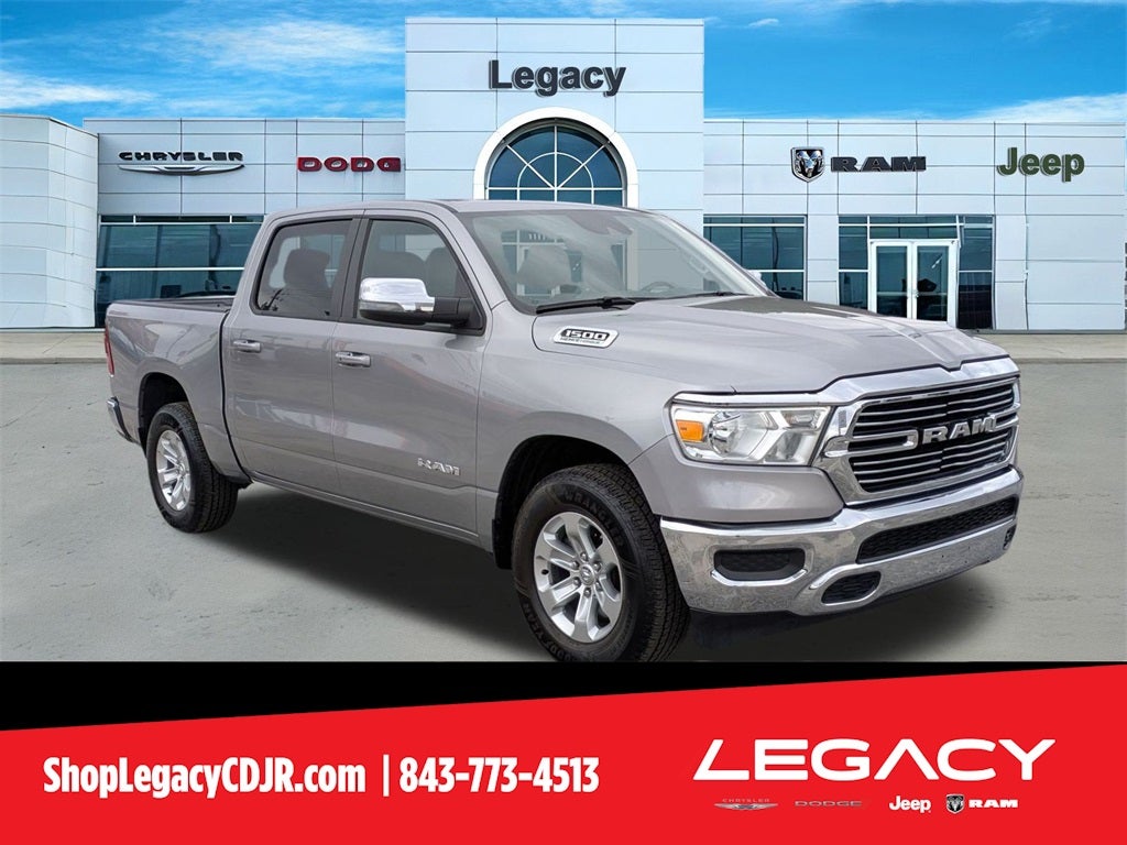 2024 RAM 1500 Laramie Crew Cab 4x2 5'7' Box