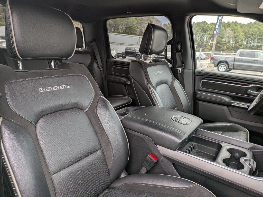 2024 RAM 1500 Laramie Crew Cab 4x2 5'7' Box