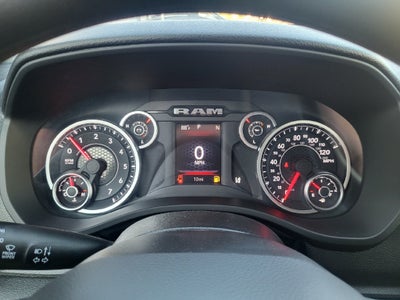 2027 RAM Ram 1500 RAM 1500 TRADESMAN QUAD CAB 4X4 6'4' BOX