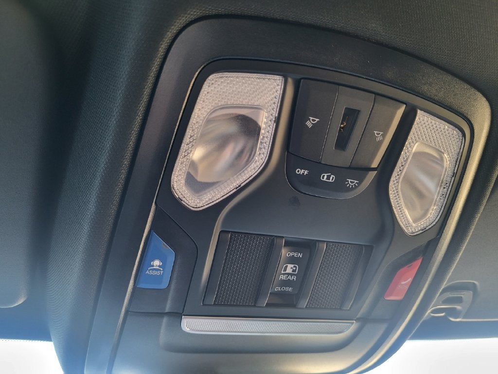 2027 RAM Ram 1500 RAM 1500 TRADESMAN QUAD CAB 4X4 6'4' BOX