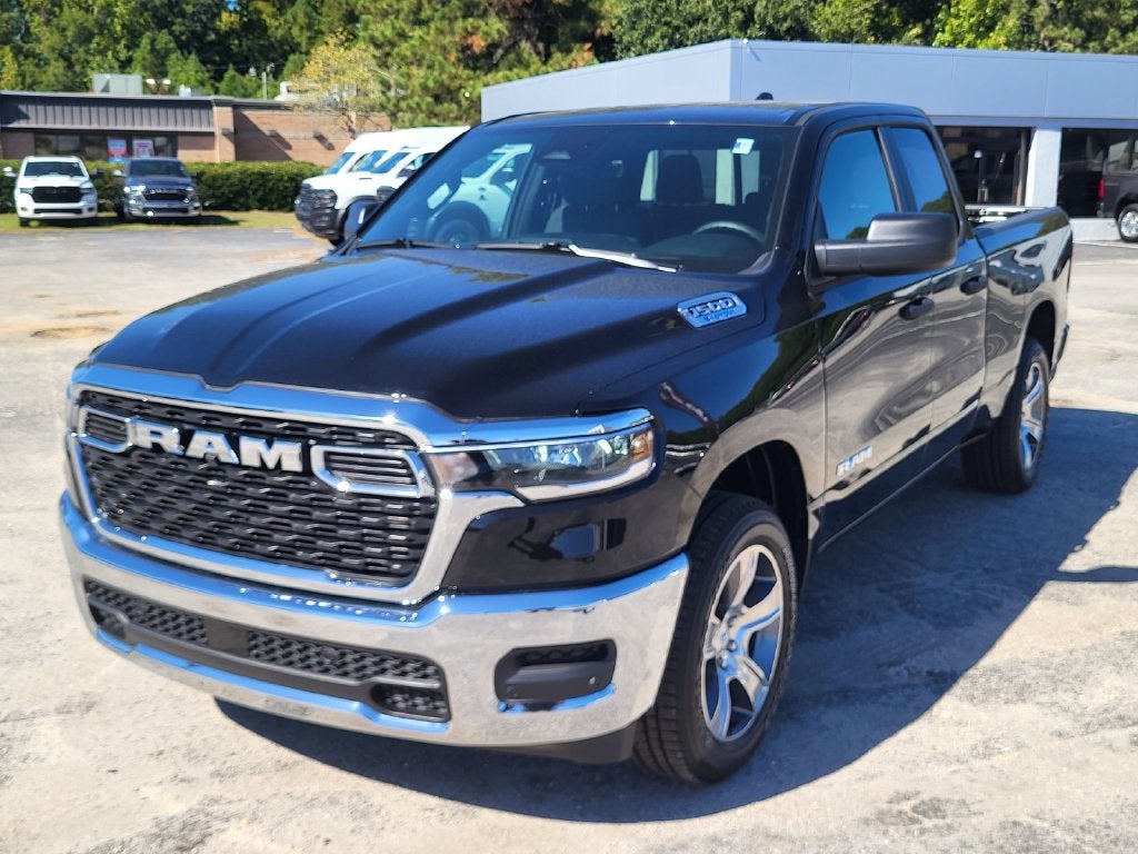 2027 RAM Ram 1500 RAM 1500 TRADESMAN QUAD CAB 4X4 6'4' BOX
