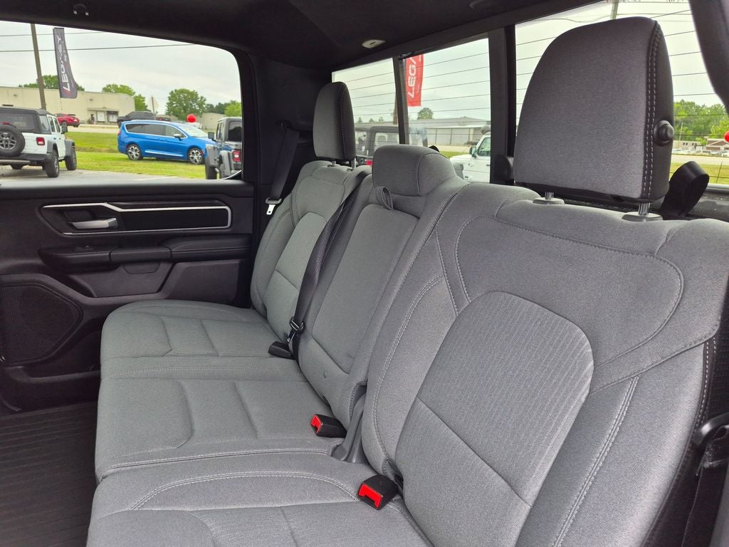 2023 RAM 1500 Big Horn Crew Cab 4x4 5'7' Box