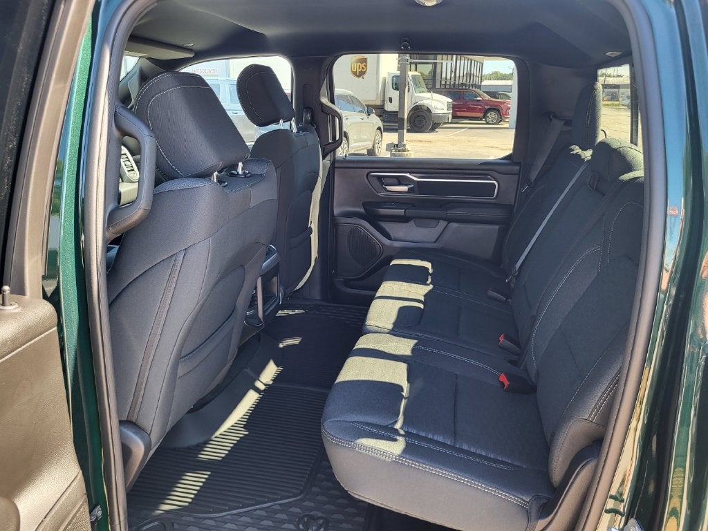 2027 RAM Ram 1500 RAM 1500 BIG HORN CREW CAB 4X4 5'7' BOX