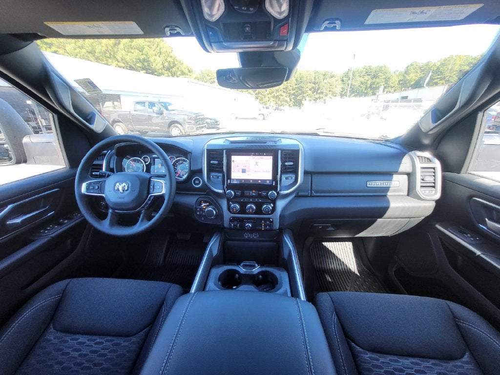 2027 RAM Ram 1500 RAM 1500 BIG HORN CREW CAB 4X4 5'7' BOX