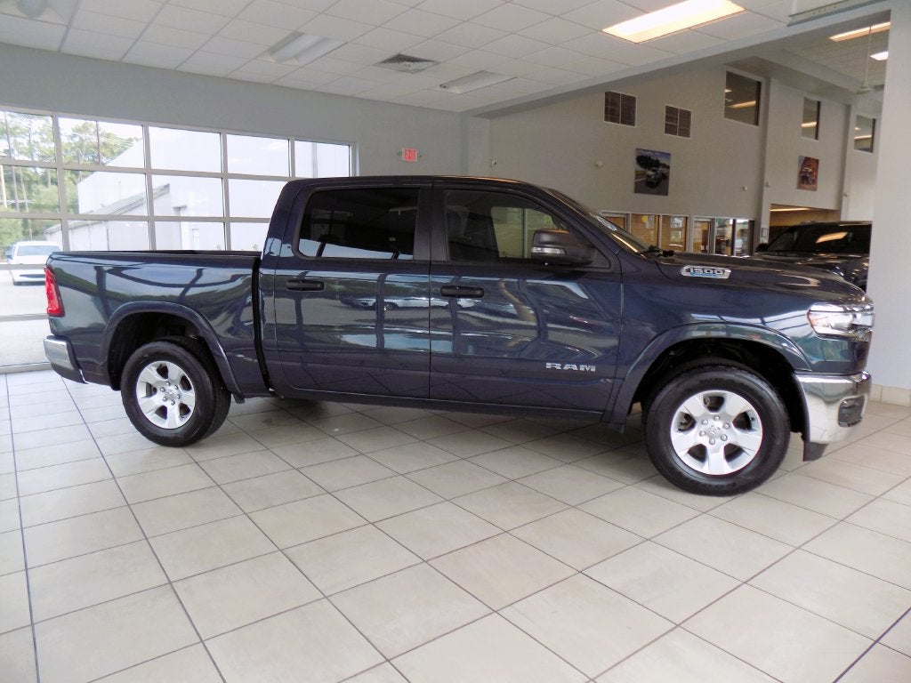 2025 RAM 1500 Big Horn Crew Cab 4x4 5'7' Box