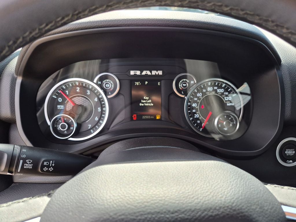 2025 RAM 1500 Big Horn Crew Cab 4x4 5'7' Box