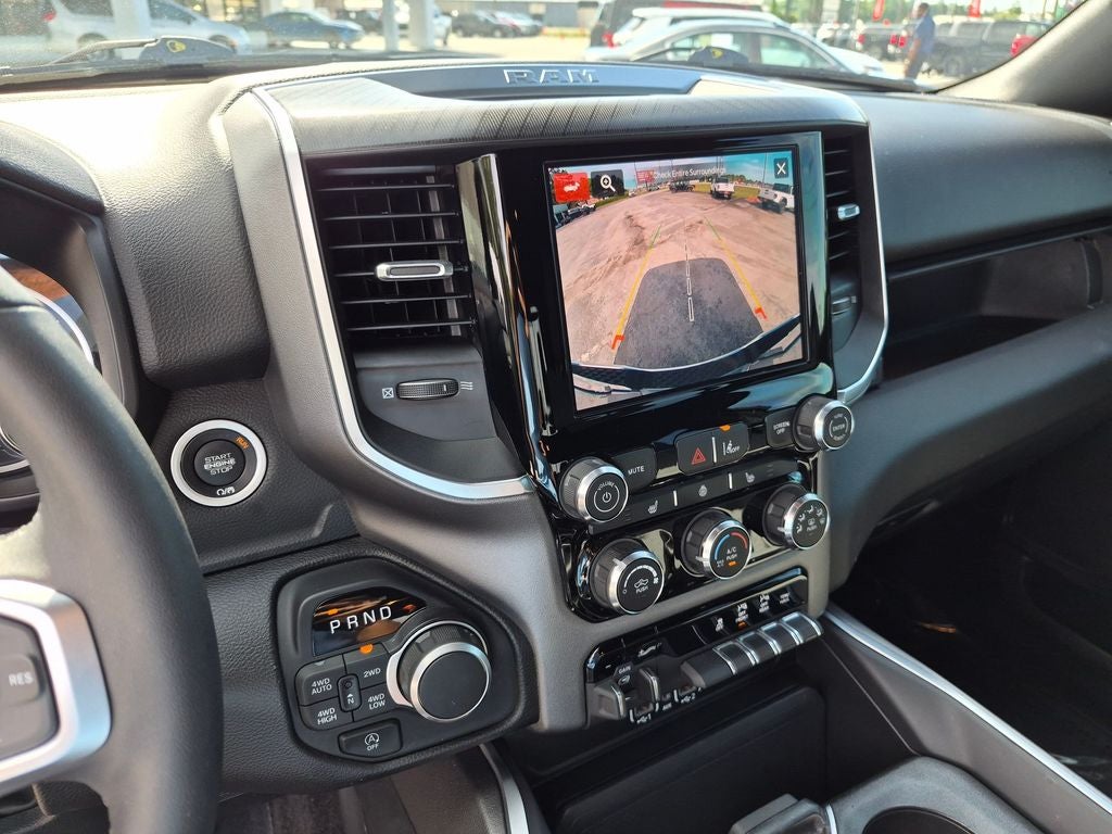2025 RAM 1500 Big Horn Crew Cab 4x4 5'7' Box