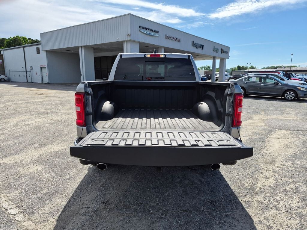 2025 RAM 1500 Big Horn Crew Cab 4x4 5'7' Box